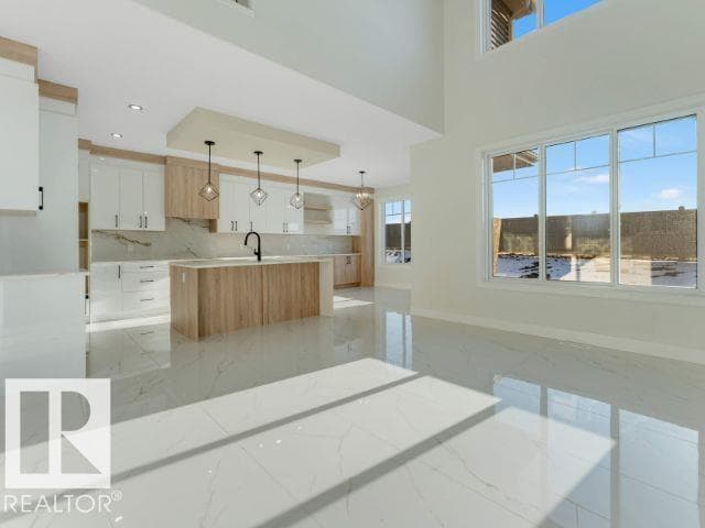 4319 36 ST — photo 5