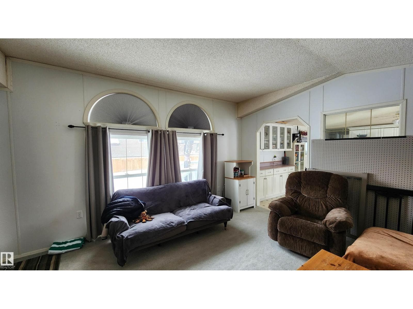 5506 55 AV — photo 5