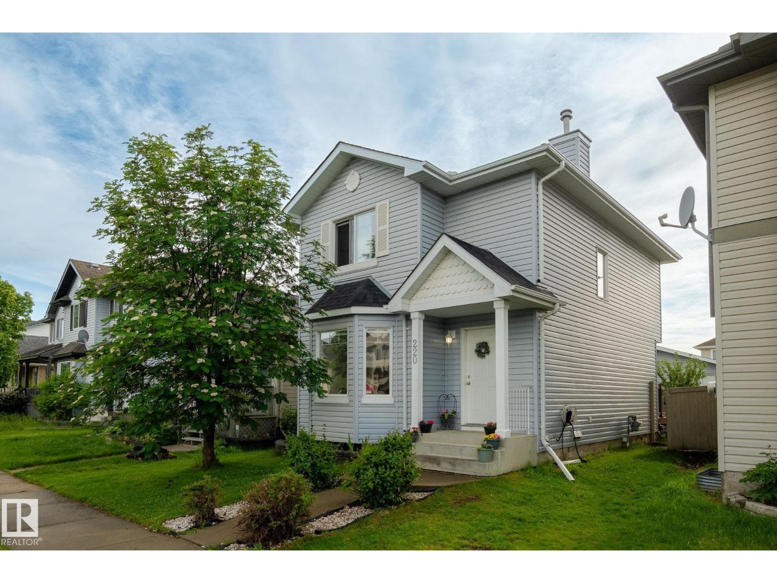 220 85ST SW