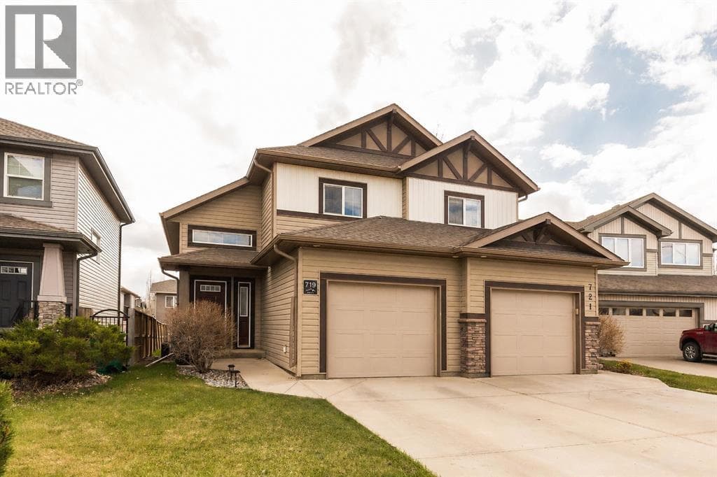 719 Silkstone Close W