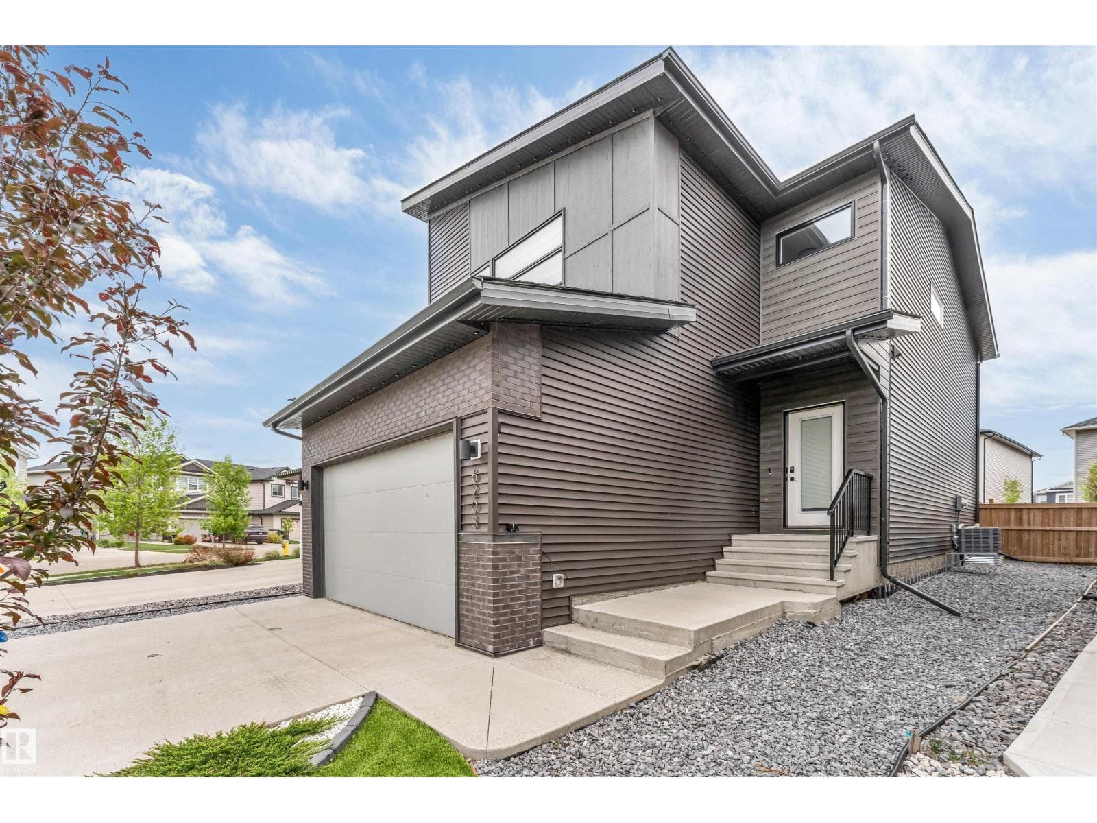 6203 47 AV — photo 2