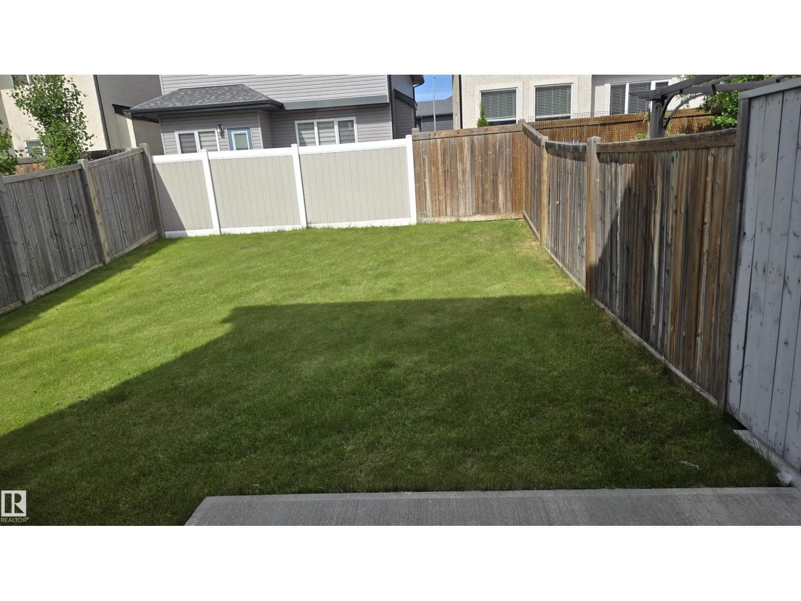 16730 53 ST NW — photo 5