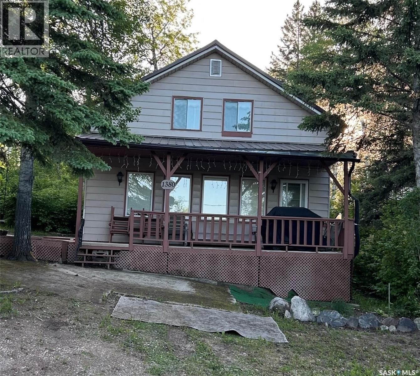 1380 Lakeside ROAD