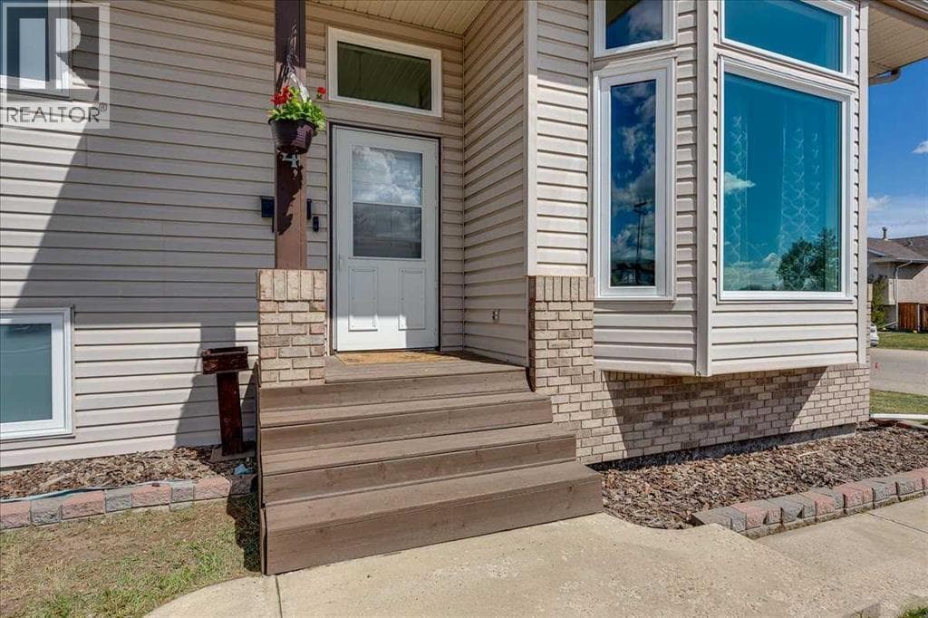 4 HARRISON Road — photo 4