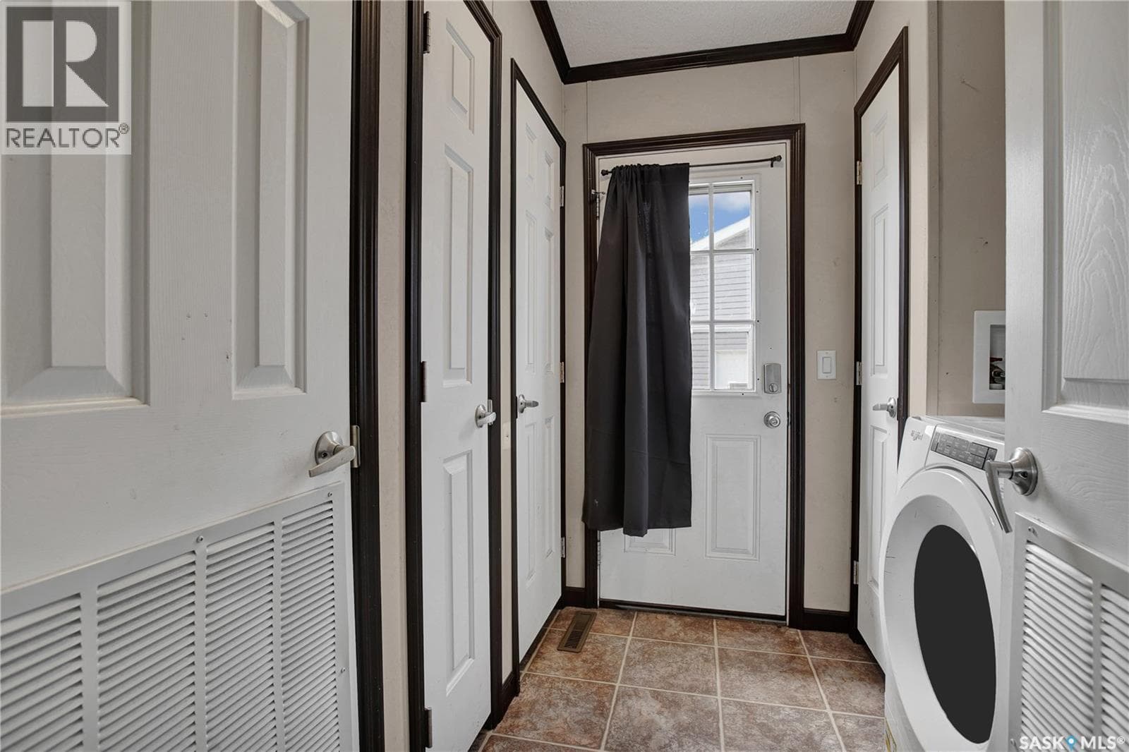 321 Blumenthal Access RD — photo 4