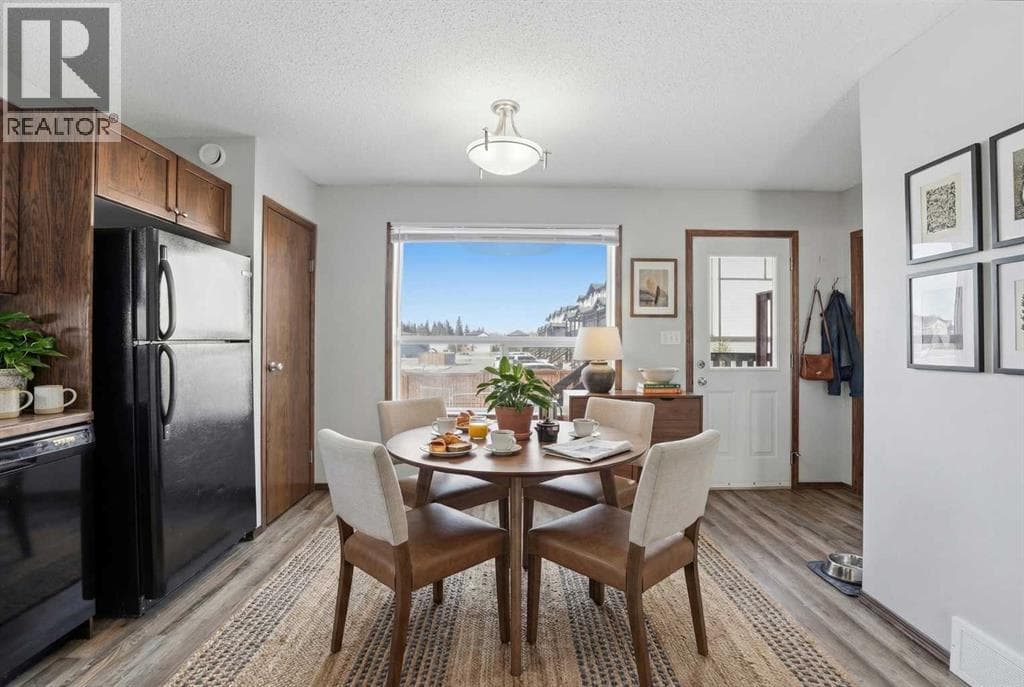 25 Winston Place — photo 3