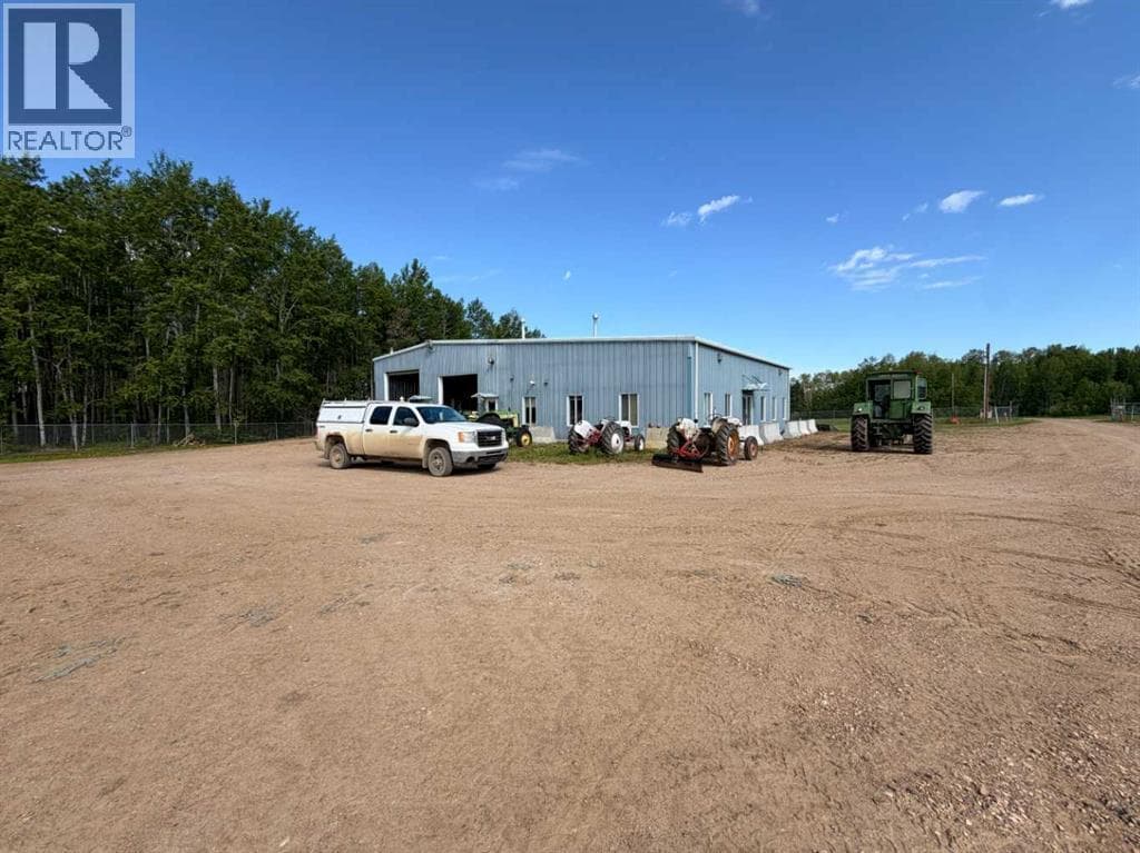 171025 TWP RD 720 — photo 2