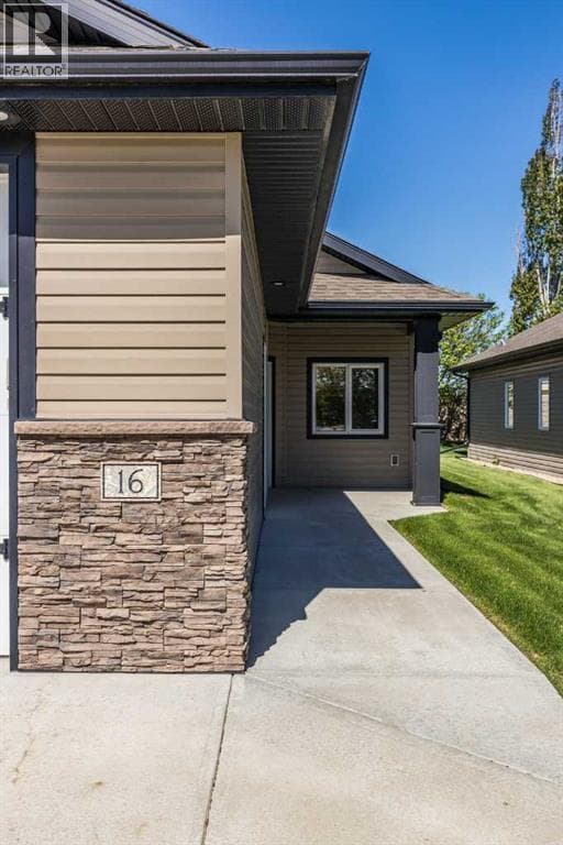 16 Wheatland Drive SE — photo 4