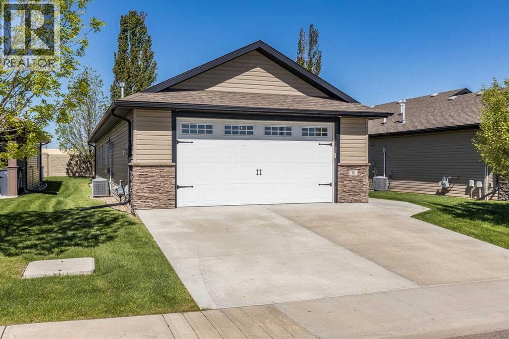 16 Wheatland Drive SE — photo 2