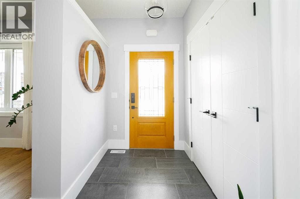 220 Warren Way — photo 2