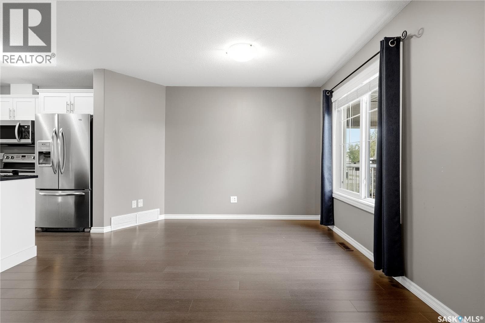 4562 Harbour Landing DRIVE — photo 5
