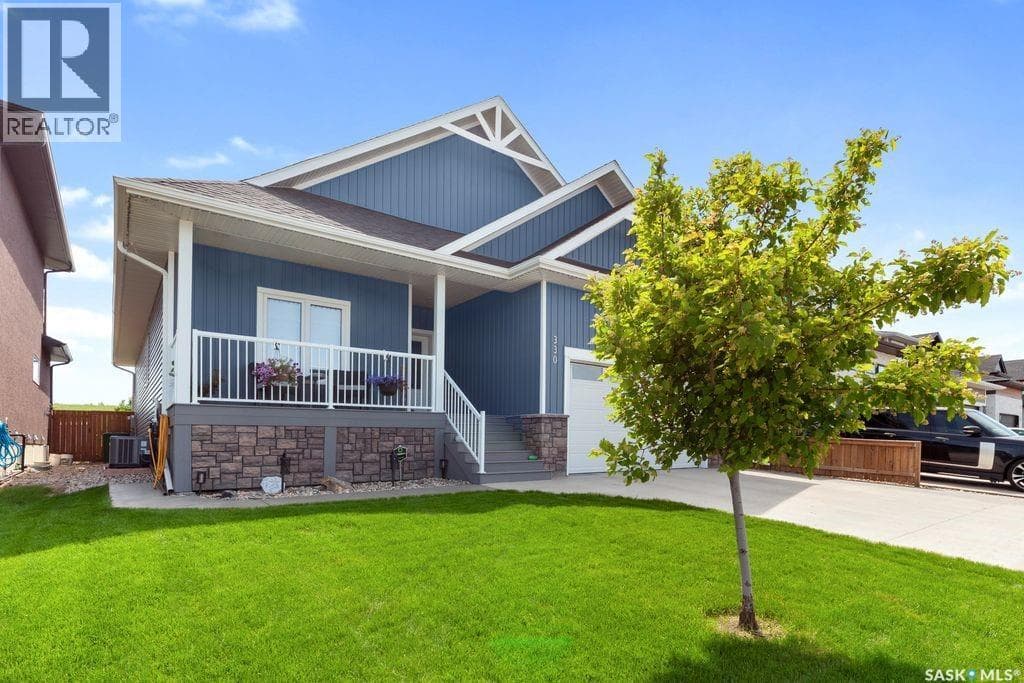 330 Burgess CRESCENT