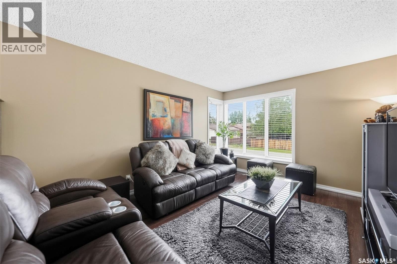 235 Benesh CRESCENT — photo 4