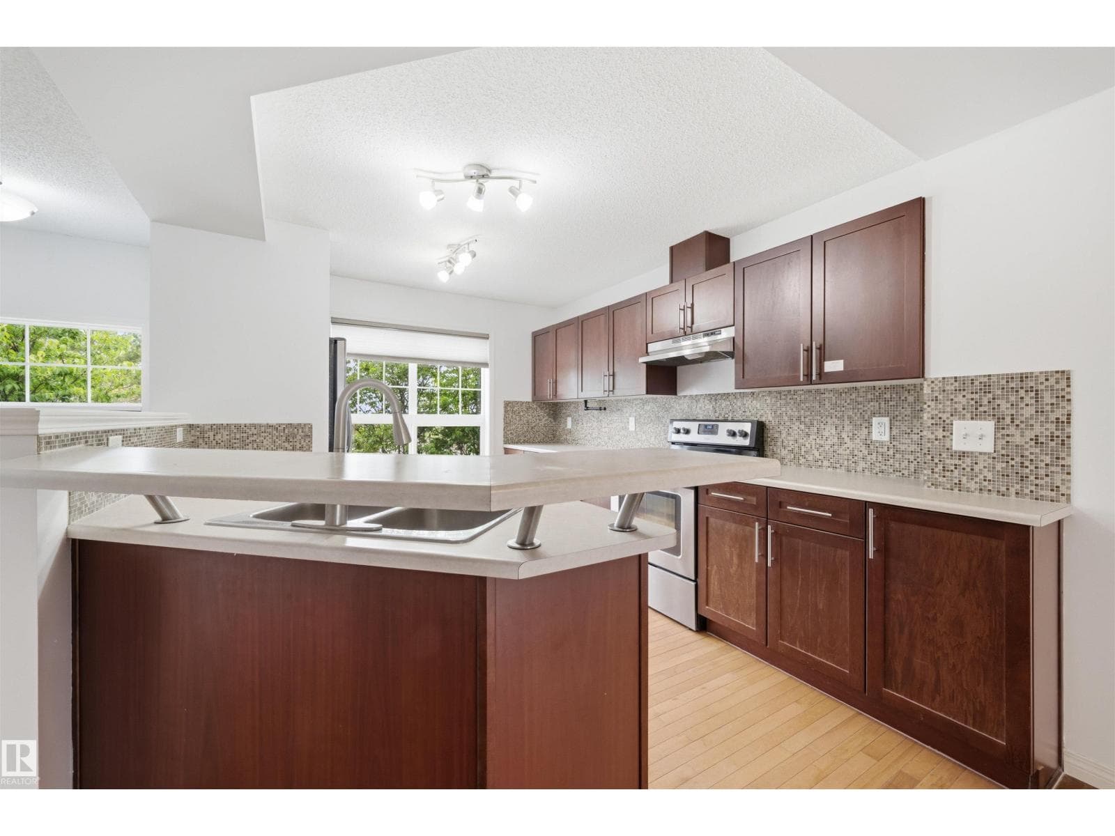 #61 2051 TOWNE CENTRE BV NW — photo 3