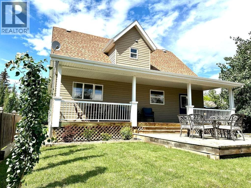 5028 Lakeshore Drive