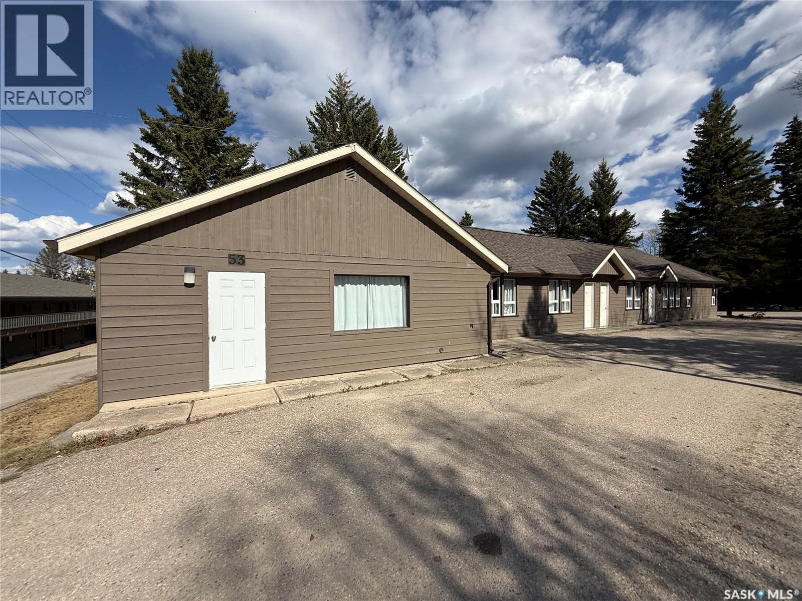 801 Lakeview DRIVE — photo 3