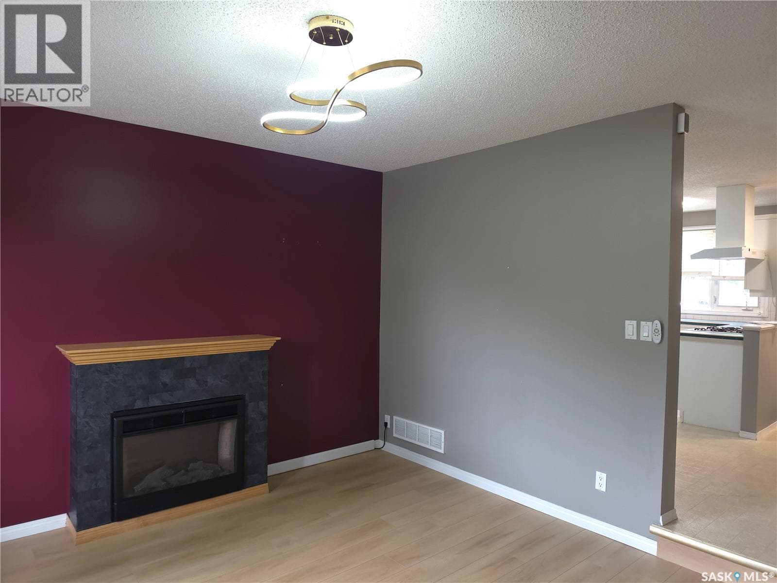 18 1128 McKercher DRIVE — photo 5