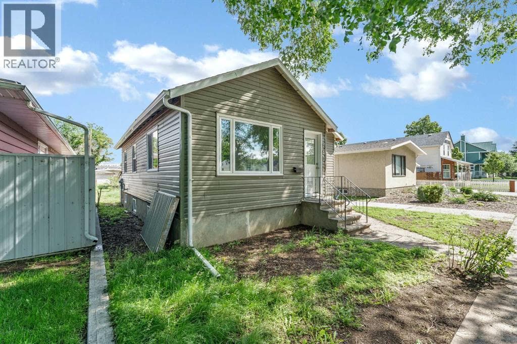 960 5 Street SE — photo 3