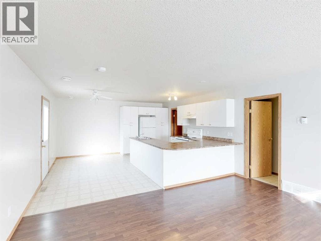 D, 10029 105 Avenue — photo 3