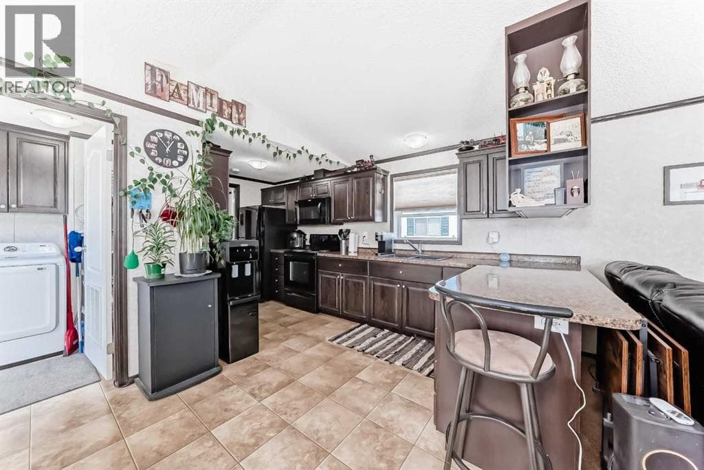 76 Westwood Court — photo 5