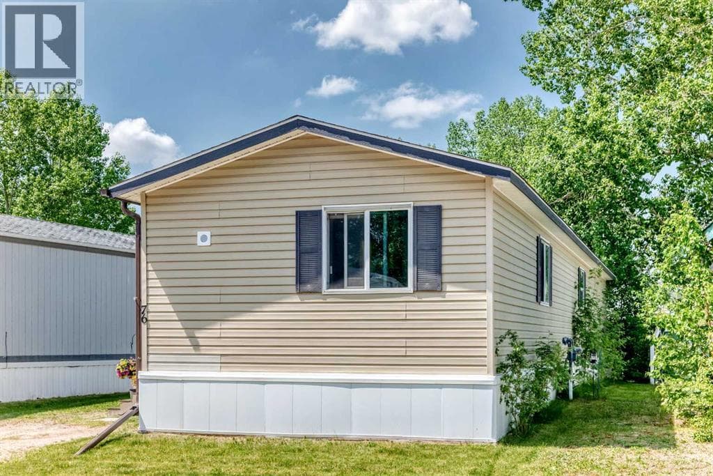 76 Westwood Court — photo 2