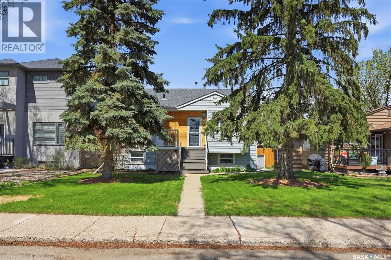 816 Empress STREET