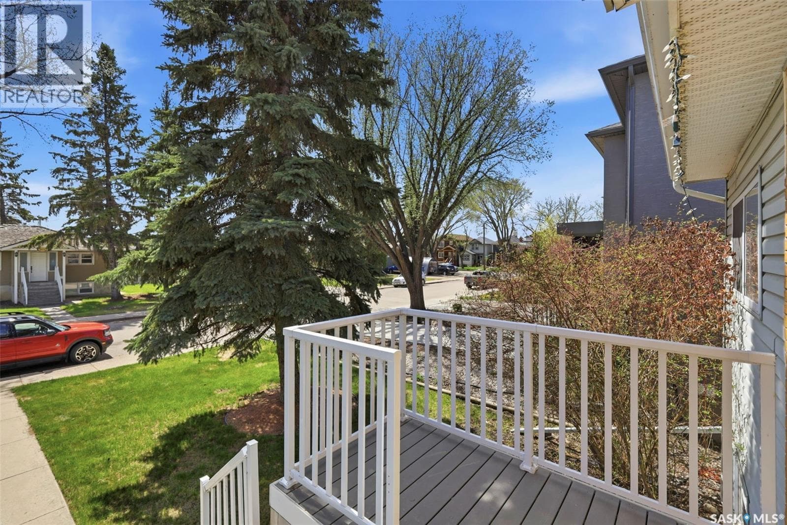 816 Empress STREET — photo 2