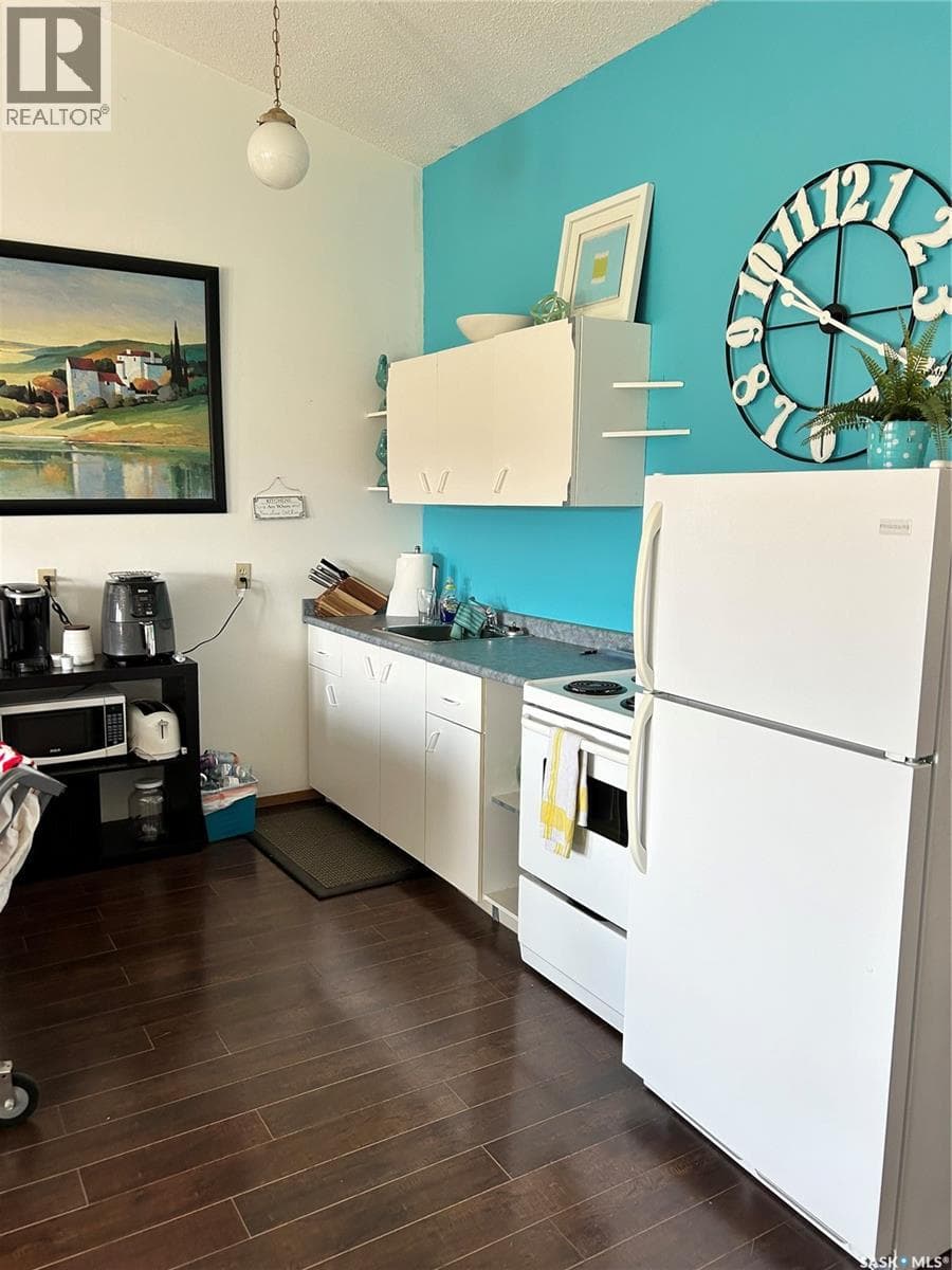 15 1250 Aaro AVENUE — photo 3