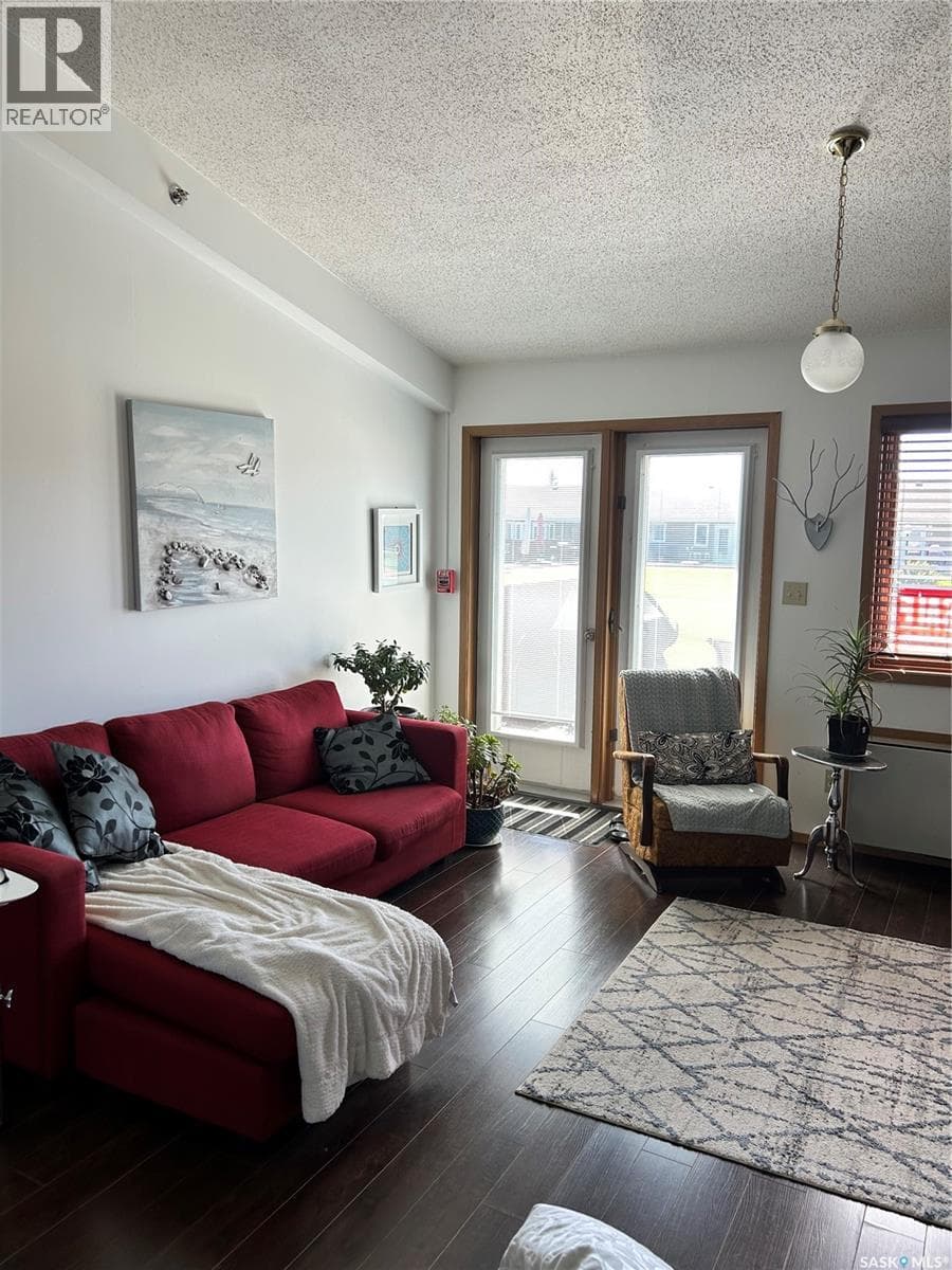 15 1250 Aaro AVENUE — photo 4