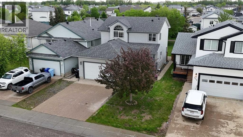 178 ST. LAURENT Way — photo 2