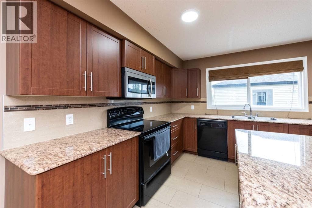 212 Panatella Drive NW — photo 3