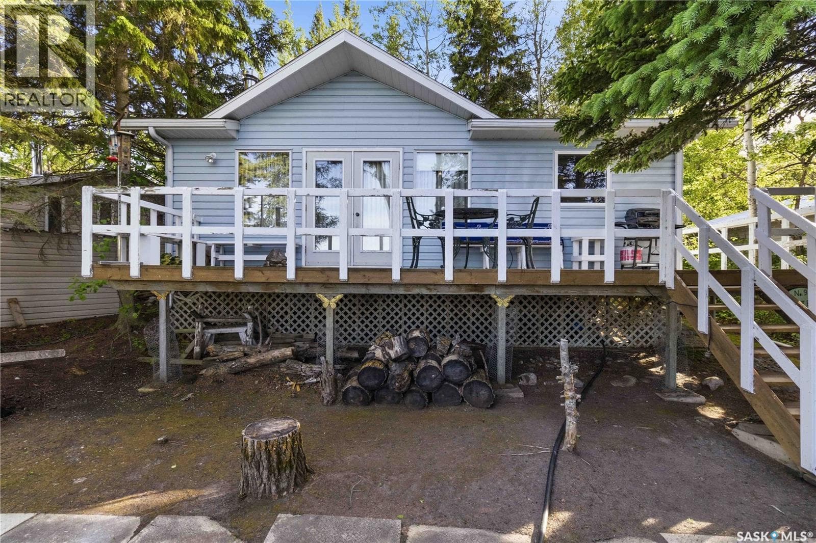9 Woodland AVENUE — photo 2