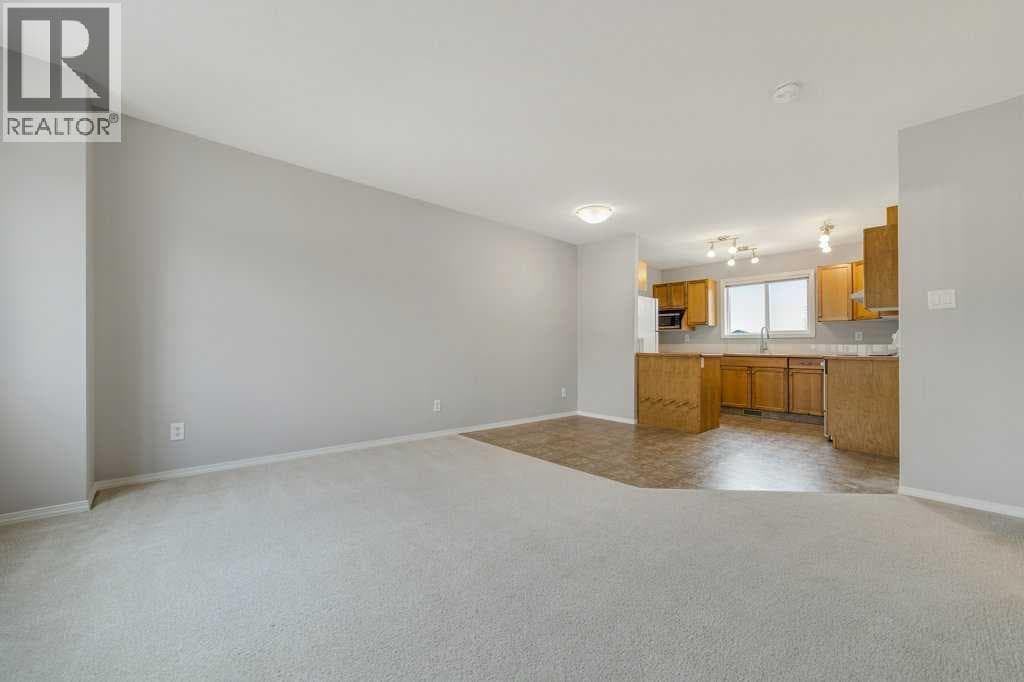 3, 105 Silkstone Road W — photo 5