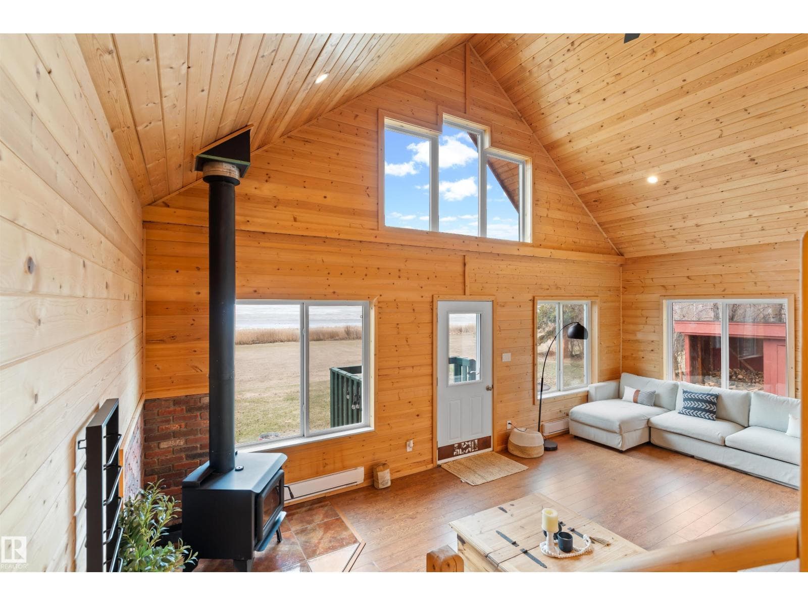 51 lakeshore dr — photo 3