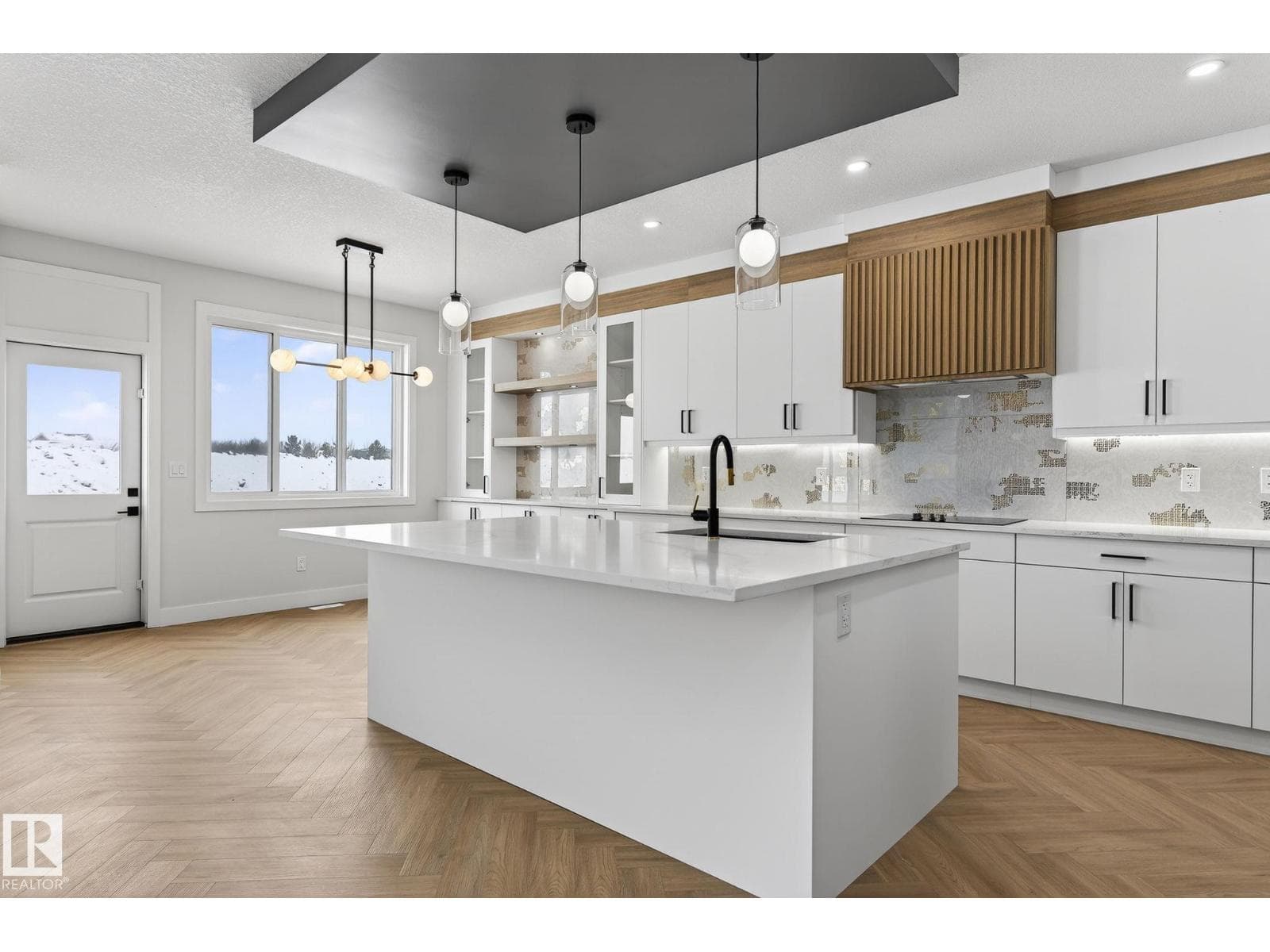 2316 63 AV NE — photo 3