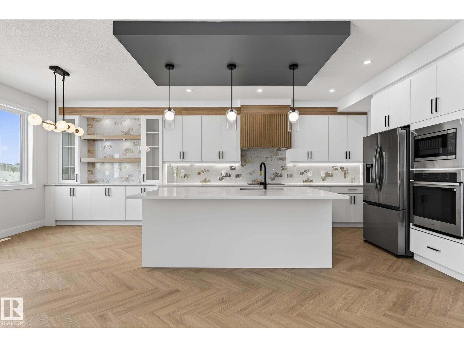 2316 63 AV NE — photo 4
