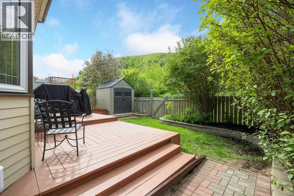 117 Goodwin Place — photo 2