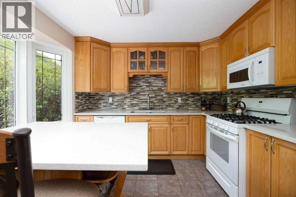 117 Goodwin Place — photo 5
