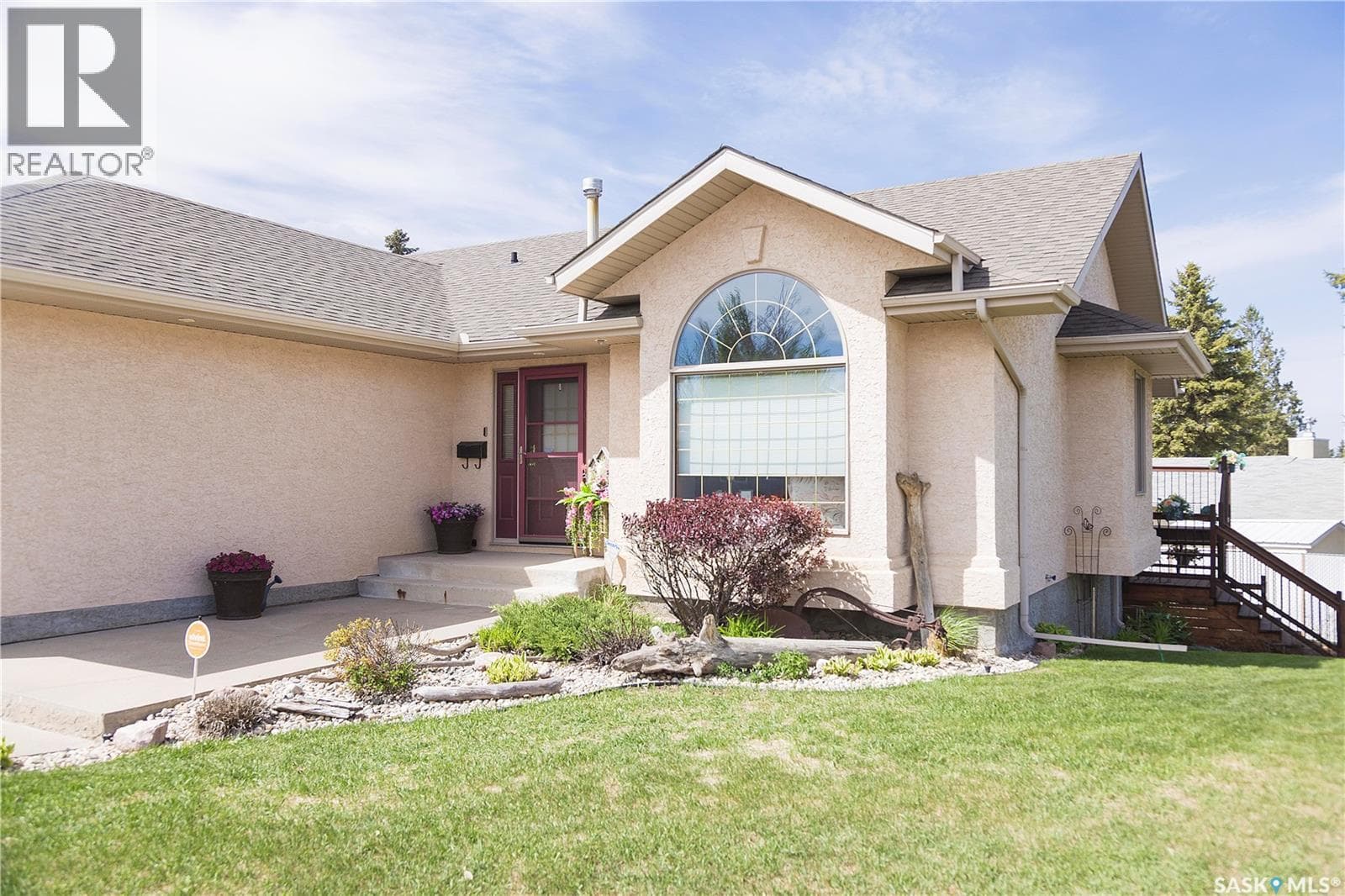 582 Mahon DRIVE — photo 2