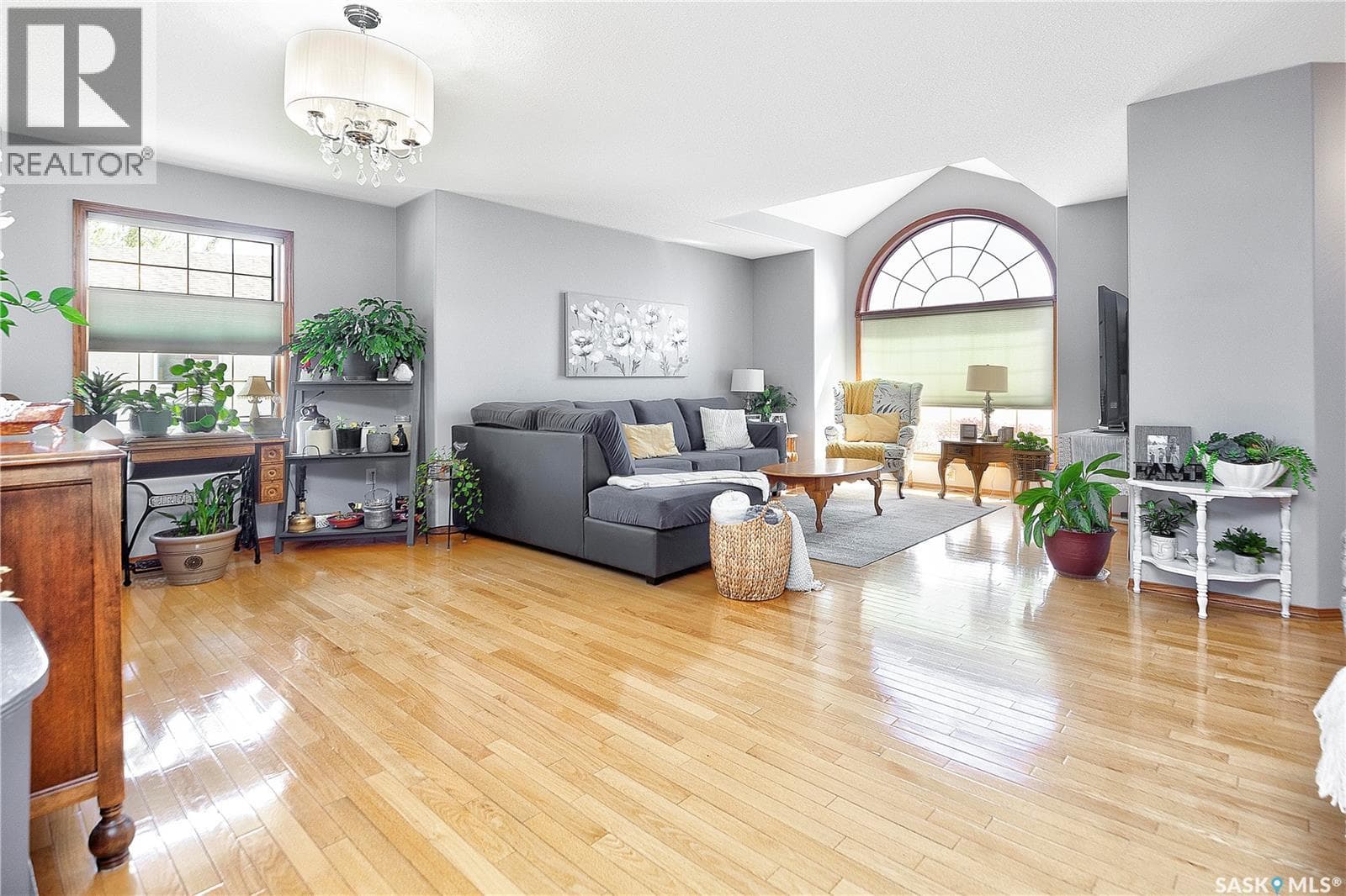 582 Mahon DRIVE — photo 3