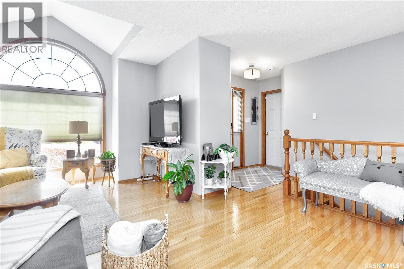 582 Mahon DRIVE — photo 4