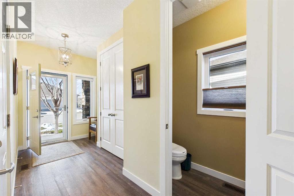 1910 High Park Circle NW — photo 3