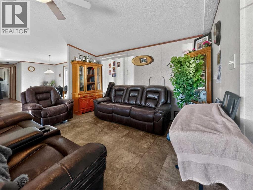 109567 Range Road 130 — photo 4
