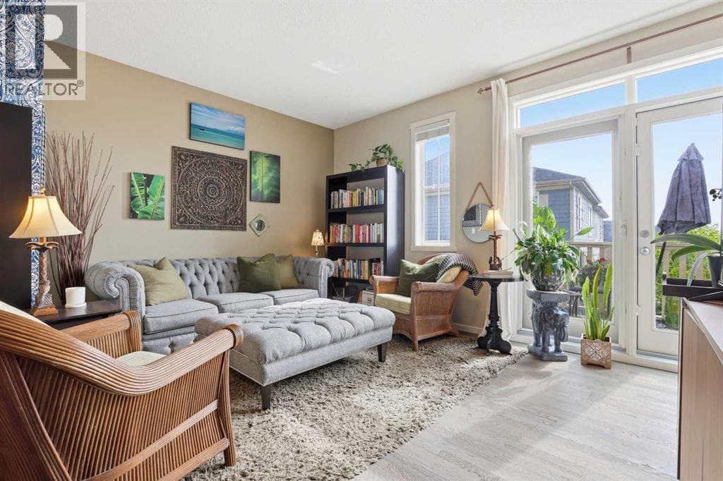 20 Kinlea Common NW — photo 3
