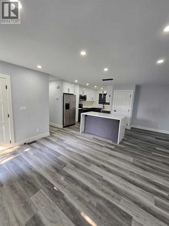 327 Rundleview Drive NE — photo 3