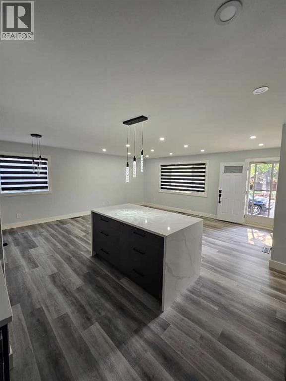 327 Rundleview Drive NE — photo 5