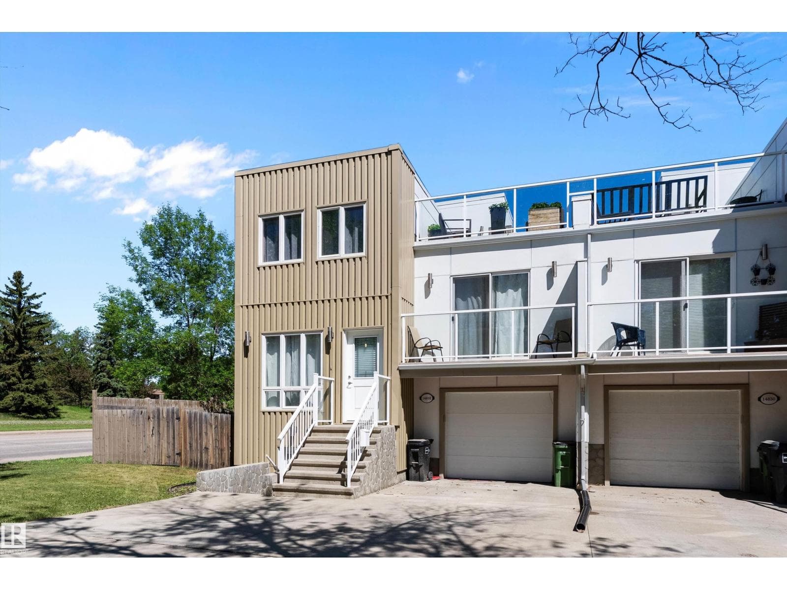 14832 103 Ave NW — photo 2