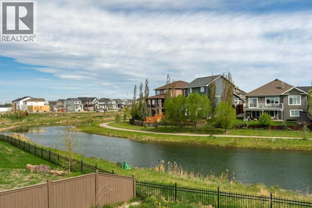 206 Monterey Bay SE — photo 2