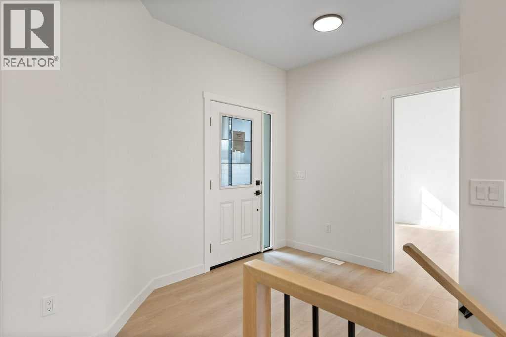 206 Monterey Bay SE — photo 4