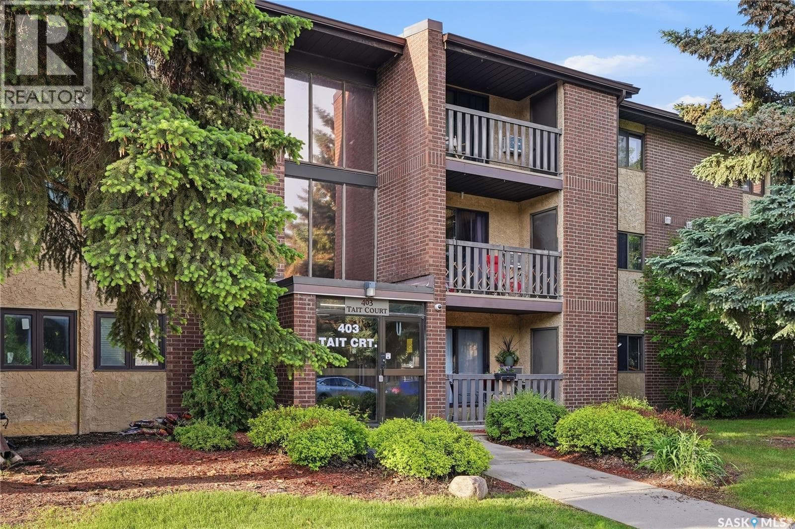 311 403 Tait COURT